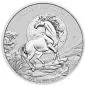 Preview: 1 Unze Silbermünze Australien 2026 „Brumby“ der Perth Mint. Das Motiv zeigt ein australisches Wildpferd auf einer Felsformation vor einem Vollmond und einer felsigen Landschaft. 7. Ausgabe der Brumby-Serie.