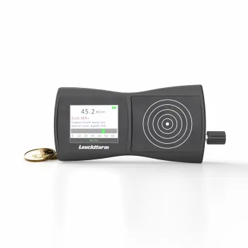 LEUCHTTURM AurumXpert Edelmetallprüfer. Kompaktes Gerät zur Echtheitsprüfung von Gold, Silber und anderen Edelmetallen. Mit Kalibrierstück, Ladegerät und Transportkoffer. Prüft Münzen und Barren bis ca. 2 oz durch Kapseln oder Blister.