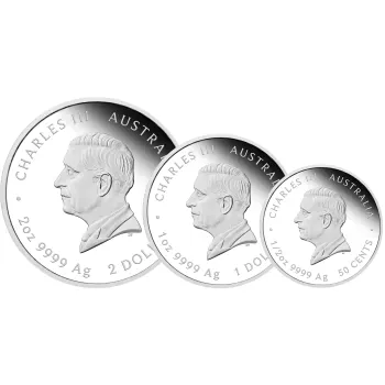 3er Silbermünzen Set Australien 2027 „Jahr der Ziege“ der Perth Mint aus der Lunar Serie III. Das Set enthält drei Silbermünzen in den Größen 2 Unzen, 1 Unze und 1/2 Unze mit dem Motiv einer ausgewachsenen Ziege, einer jungen Ziege und eines Zickleins unt