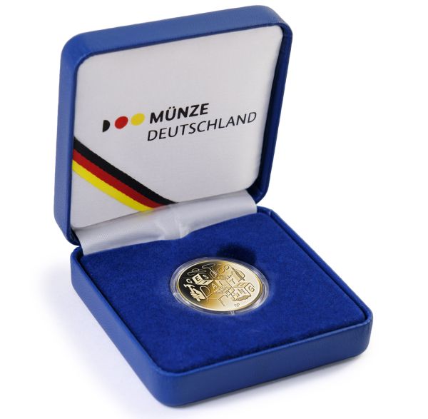 50 Euro Gold Gedenkmünze Deutschland 2026 aus 999,9 Feingold. Vierte Ausgabe der Serie ‚Deutsches Handwerk‘ mit dem Motiv ‚Gestaltung‘ im offiziellen Etui inklusive Echtheitszertifikat.